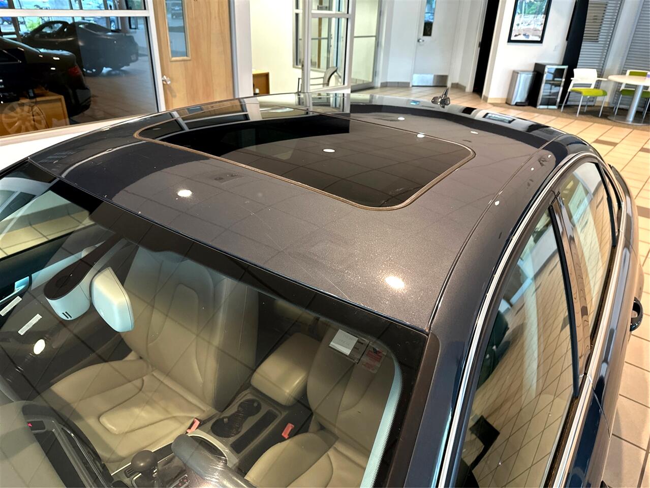 2011 Audi A4 2.0T Premium Plus Image 14 of 36
