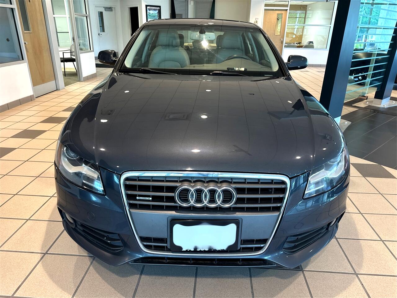 2011 Audi A4 2.0T Premium Plus Image 4 of 36