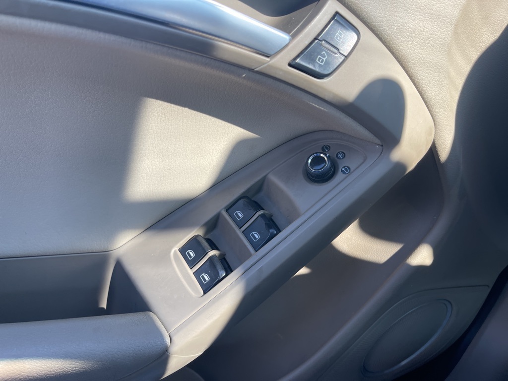 2011 Audi A5 2.0T Premium Plus Image 21 of 26
