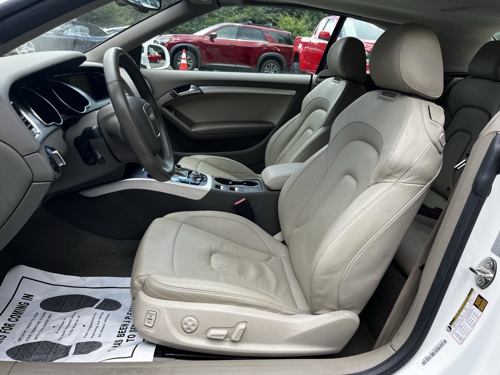 2011 Audi A5 2.0T Prestige Image 15 of 39