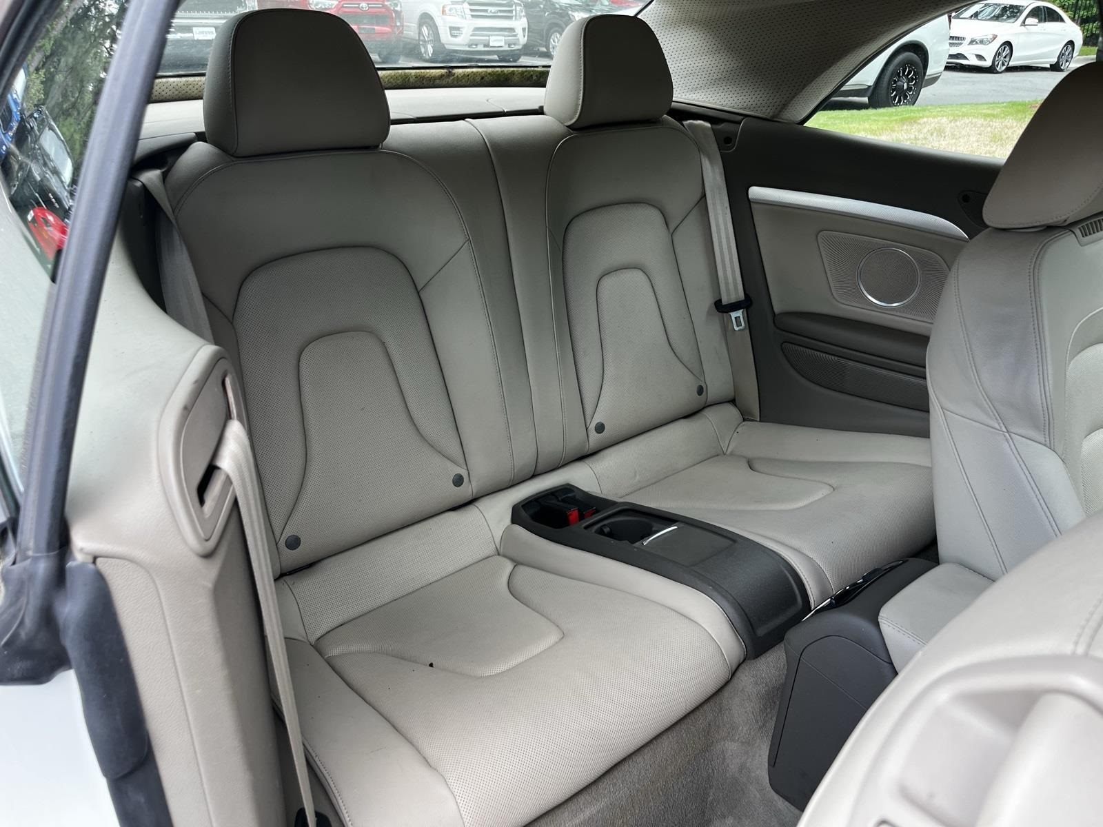 2011 Audi A5 2.0T Prestige Image 12 of 39