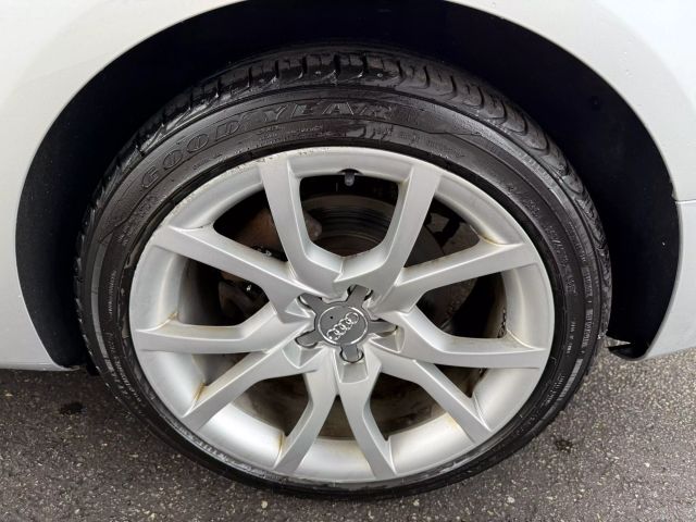 Vehicle image 13 of 46