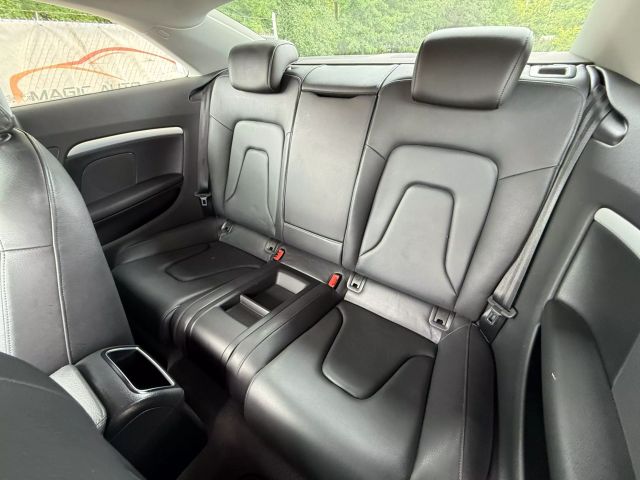Vehicle image 26 of 46