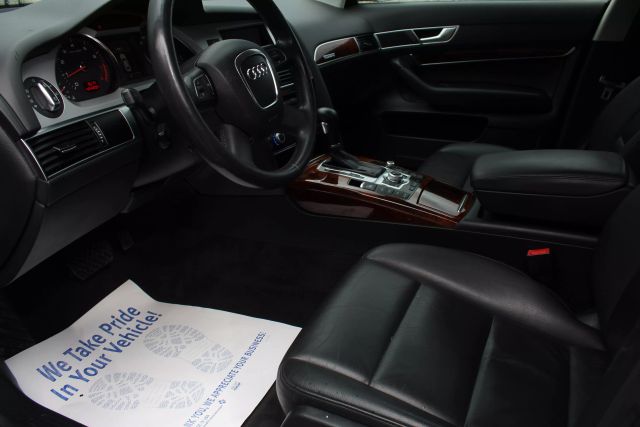 Vehicle image 11 of 45