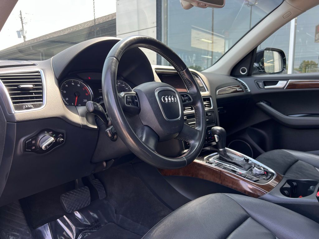 Vehicle image 29 of 54