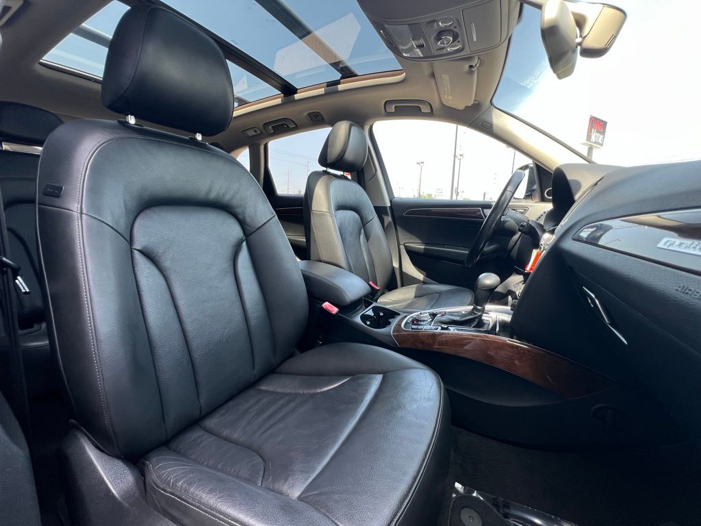 Vehicle image 18 of 54