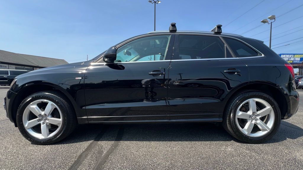 Vehicle image 12 of 54