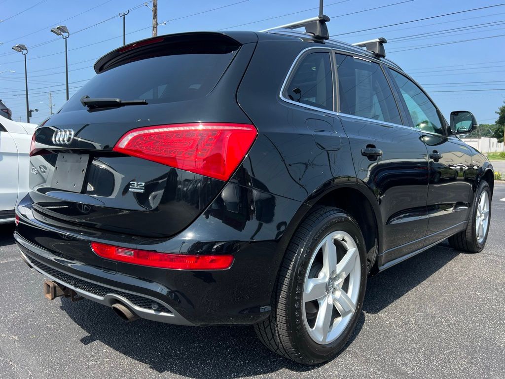 Vehicle image 7 of 54