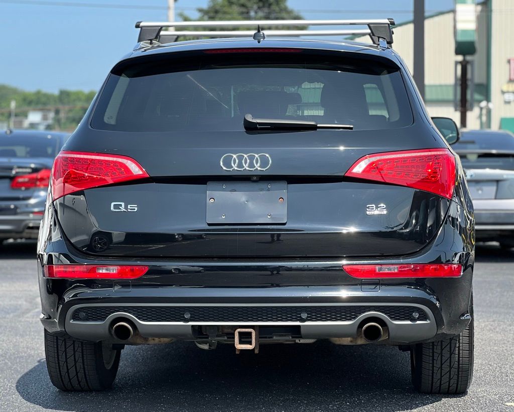 Vehicle image 9 of 54