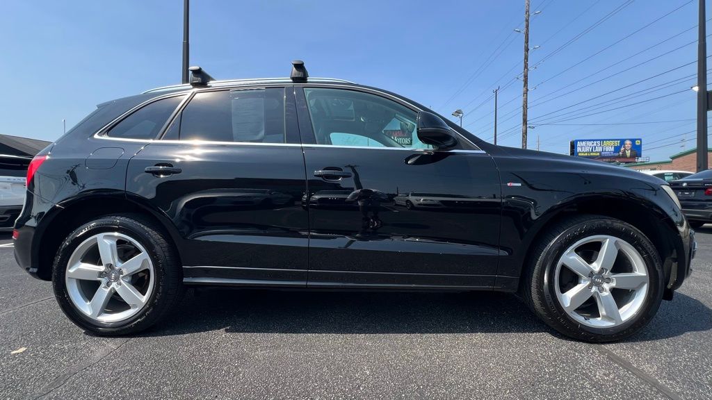 Vehicle image 6 of 54