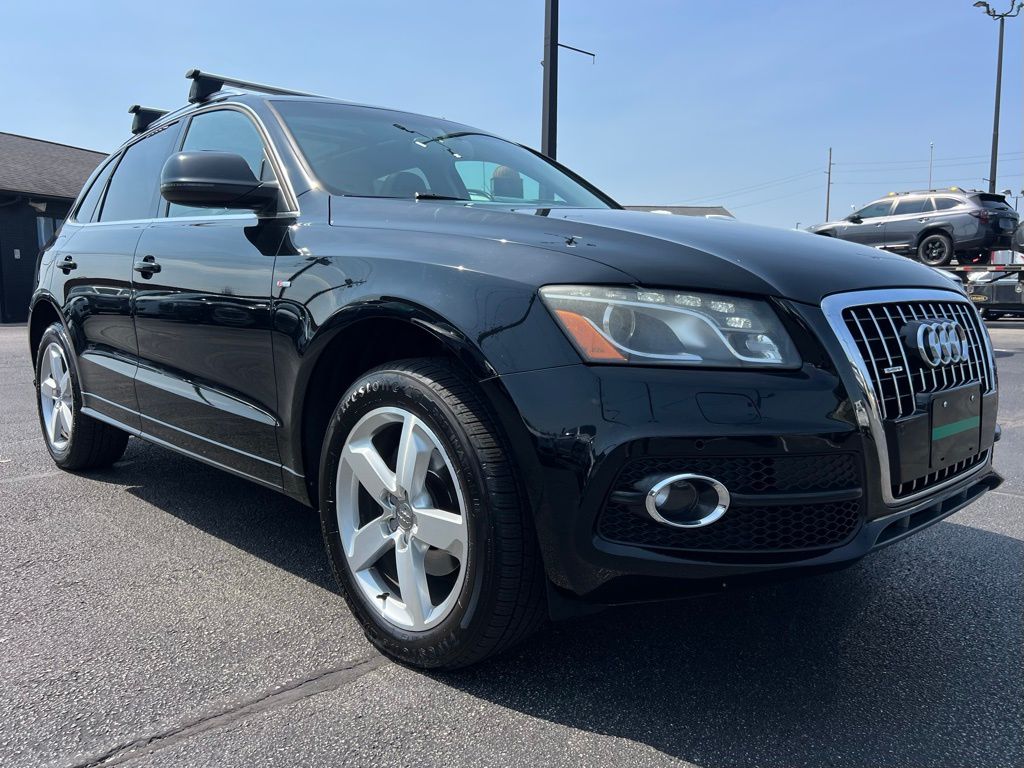Vehicle image 4 of 54