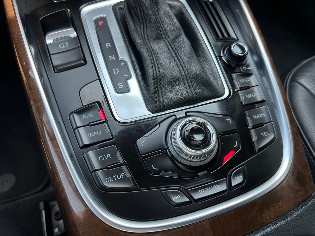 Vehicle image 43 of 54