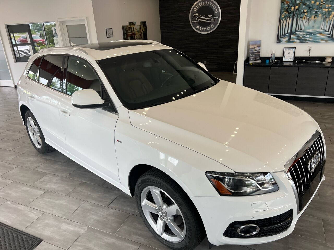 Vehicle image 11 of 71