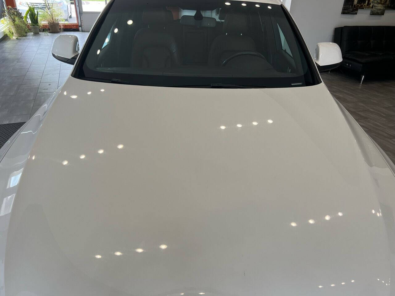 Vehicle image 12 of 71