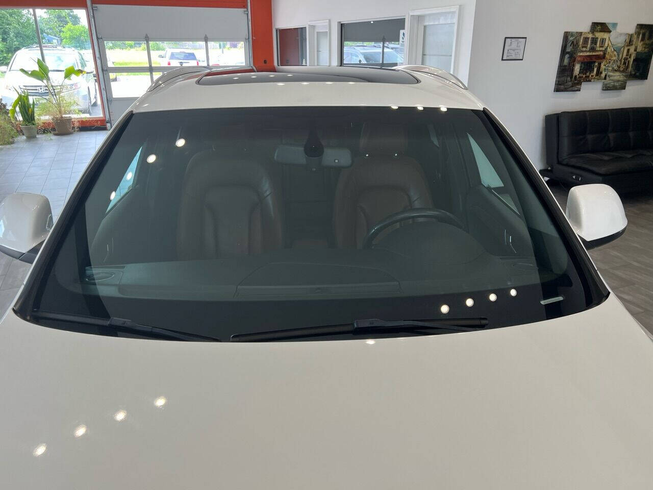 Vehicle image 13 of 71