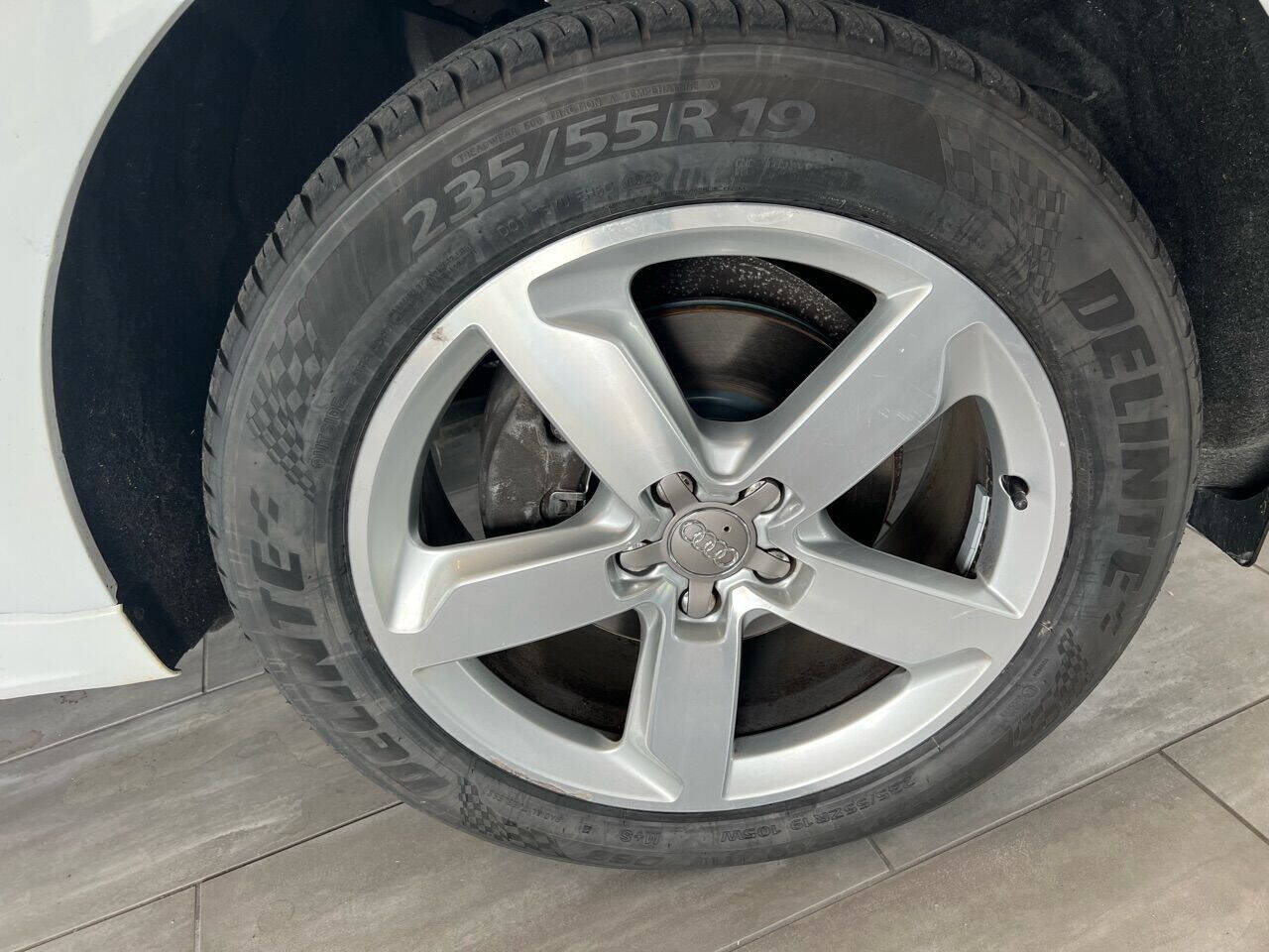 Vehicle image 65 of 71
