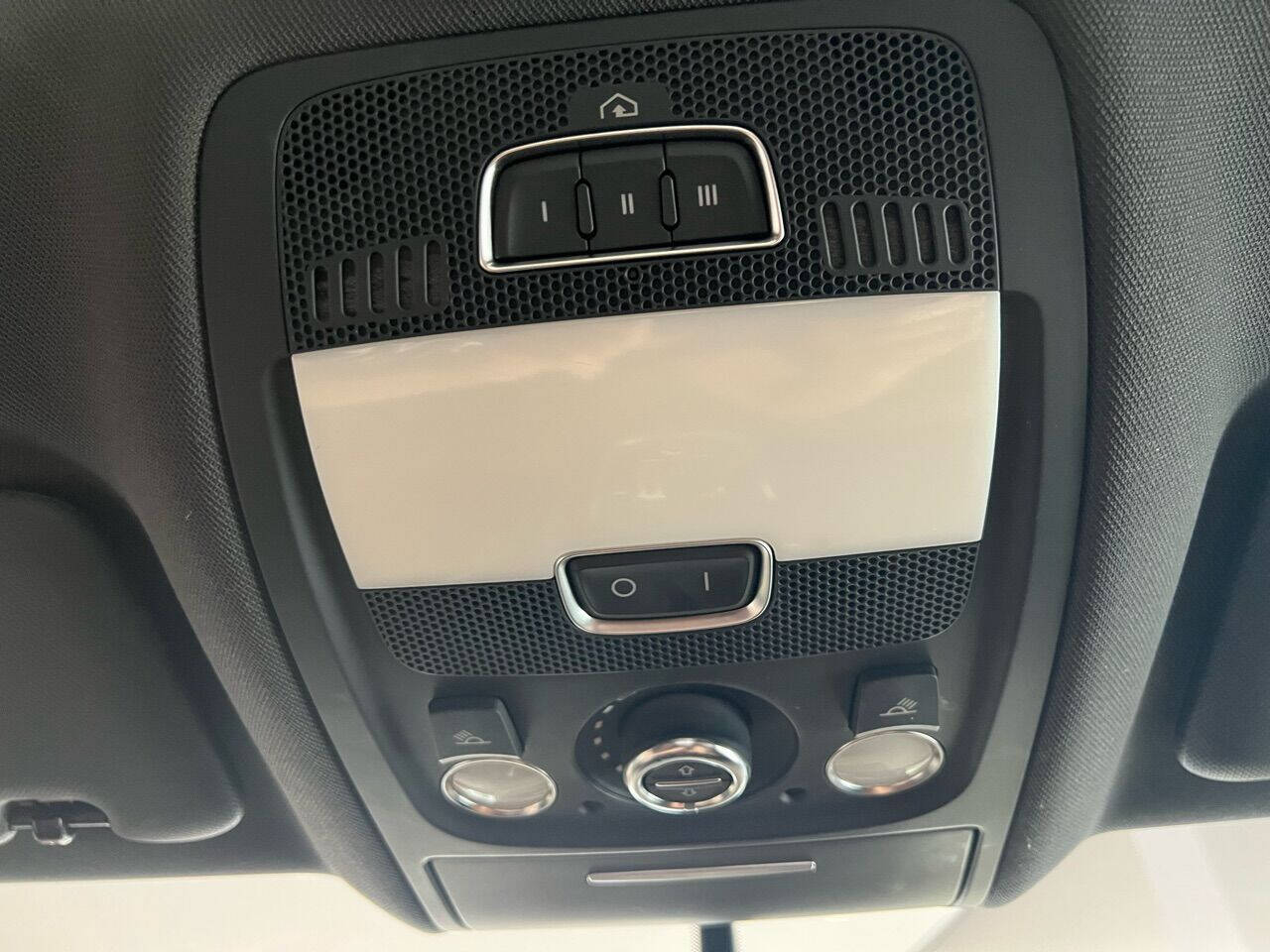Vehicle image 63 of 71