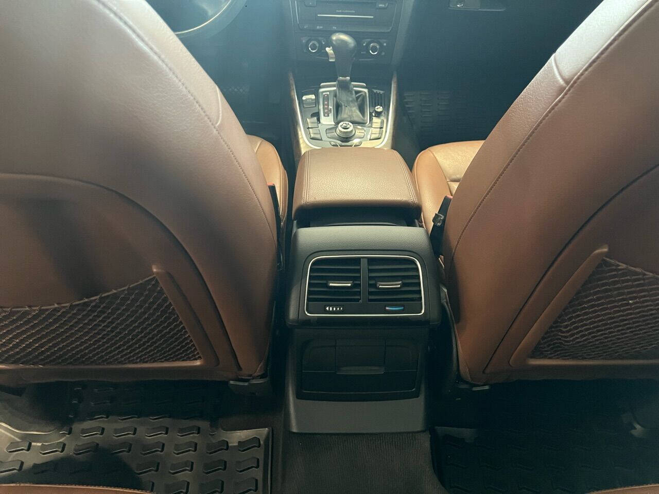 Vehicle image 42 of 71
