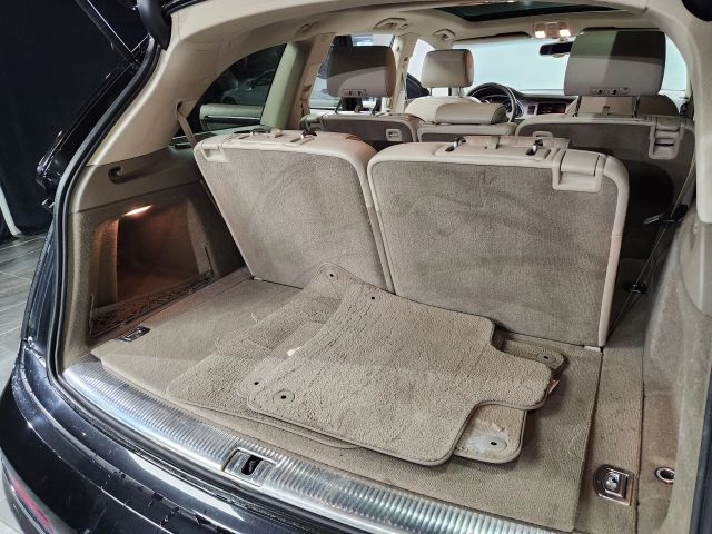 Vehicle image 11 of 33