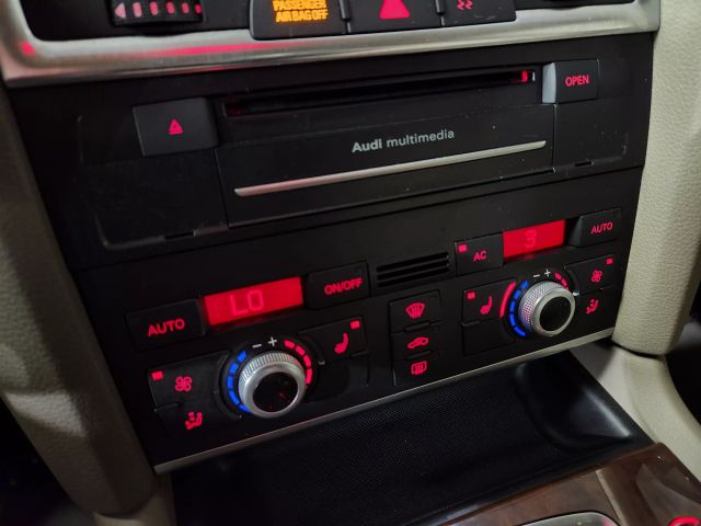 Vehicle image 32 of 33