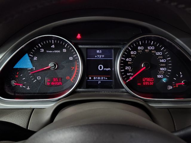 Vehicle image 23 of 33