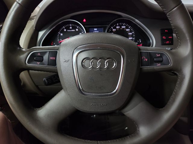 Vehicle image 22 of 33