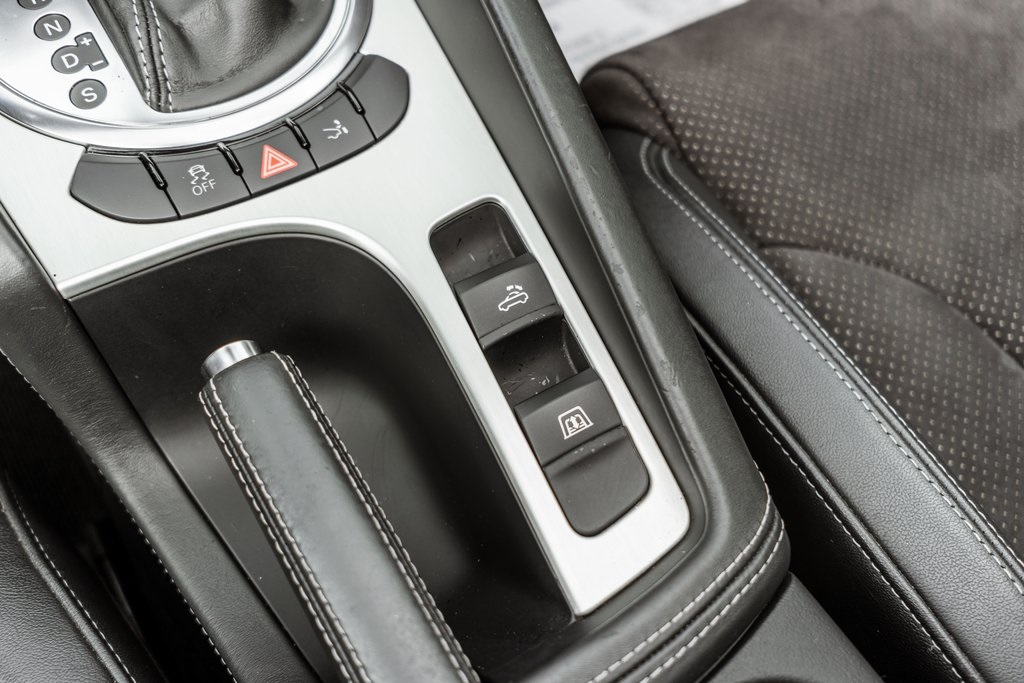 Vehicle image 26 of 38
