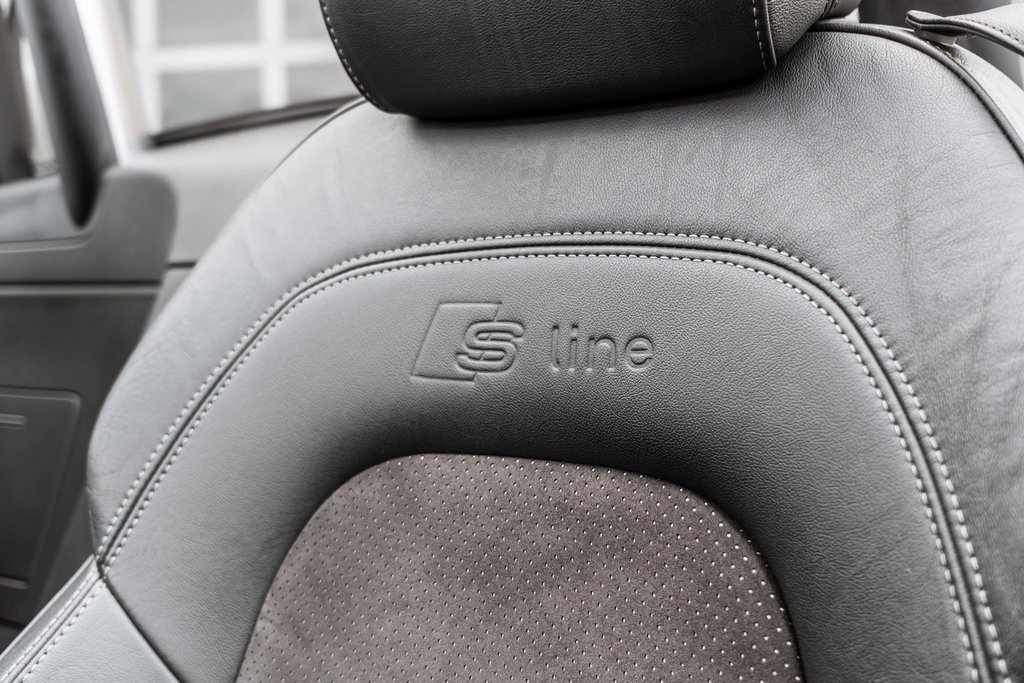 Vehicle image 12 of 38