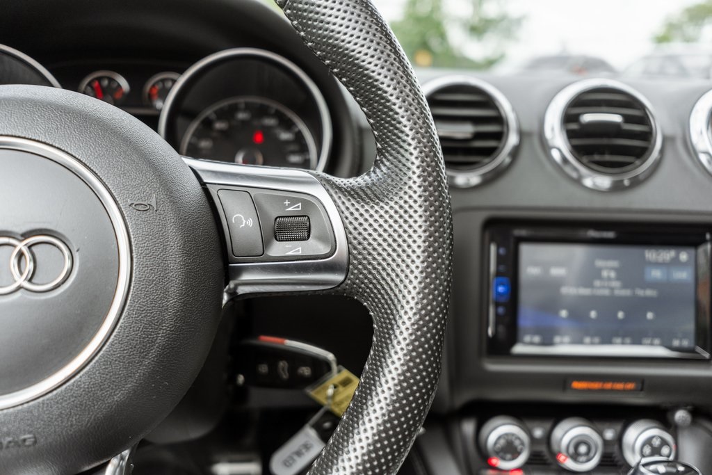 Vehicle image 29 of 38