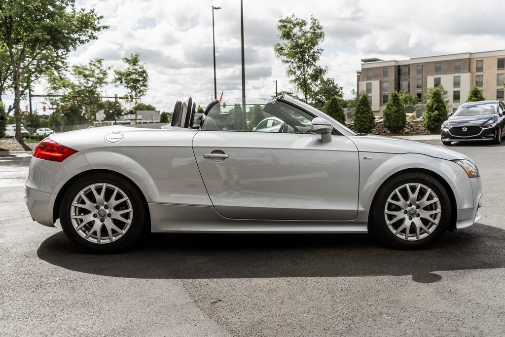 Vehicle image 4 of 38