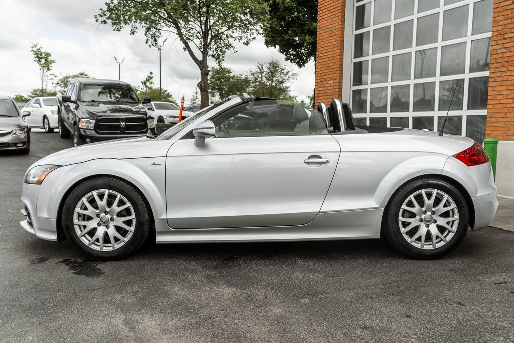 Vehicle image 8 of 38