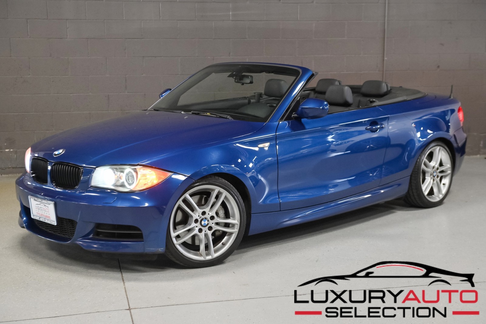 2011 BMW 1 Series 135i Image 2 of 50