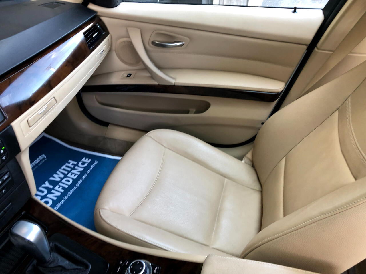 Vehicle image 20 of 27