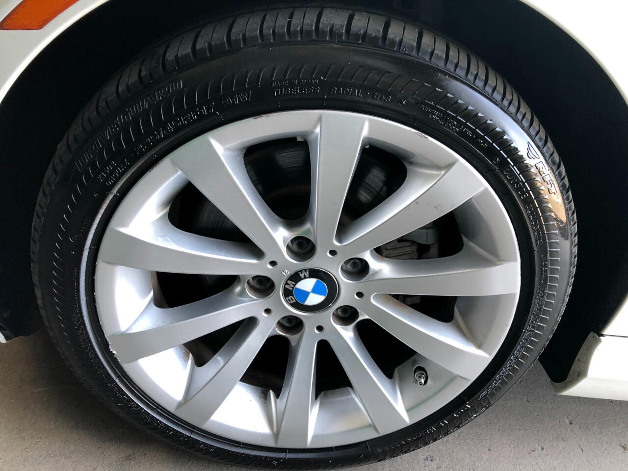 Vehicle image 26 of 27