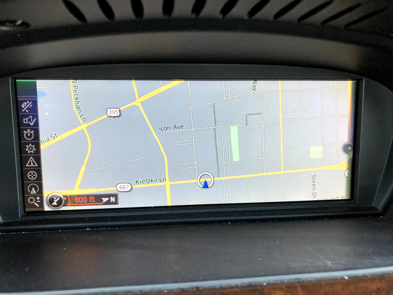 Vehicle image 16 of 27