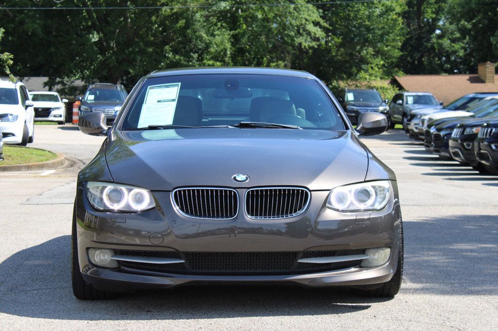2011 BMW 3 Series 335i Image 3 of 32