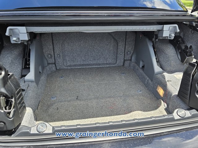 Vehicle image 9 of 22