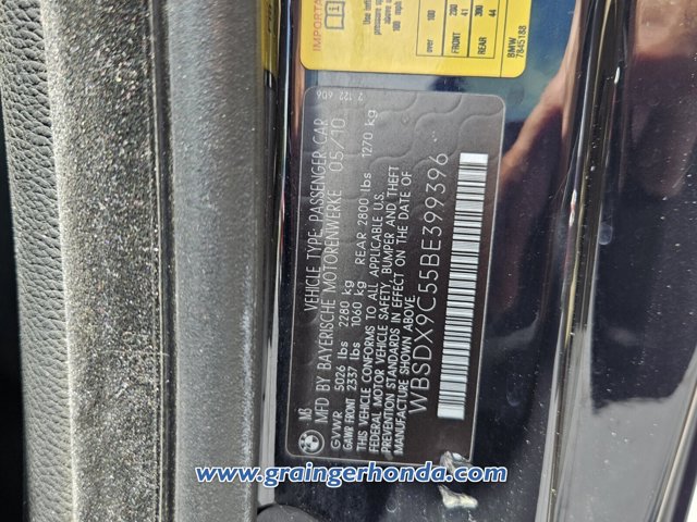 Vehicle image 17 of 22