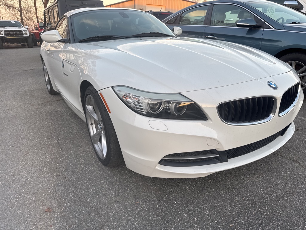 2011 BMW Z4 sDrive30i Image 5 of 13