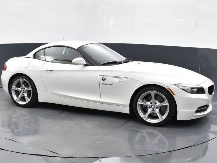 2011 BMW Z4 sDrive30i Image 4 of 13