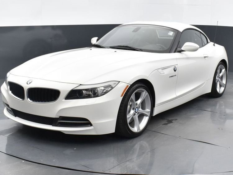 2011 BMW Z4 sDrive30i Image 2 of 13