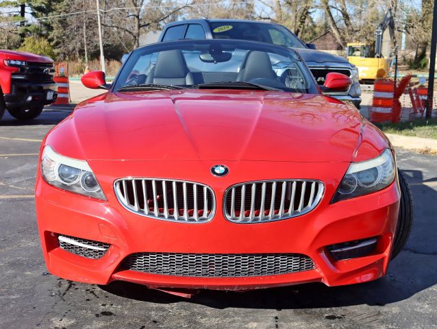2011 BMW Z4 sDrive35is Image 2 of 32