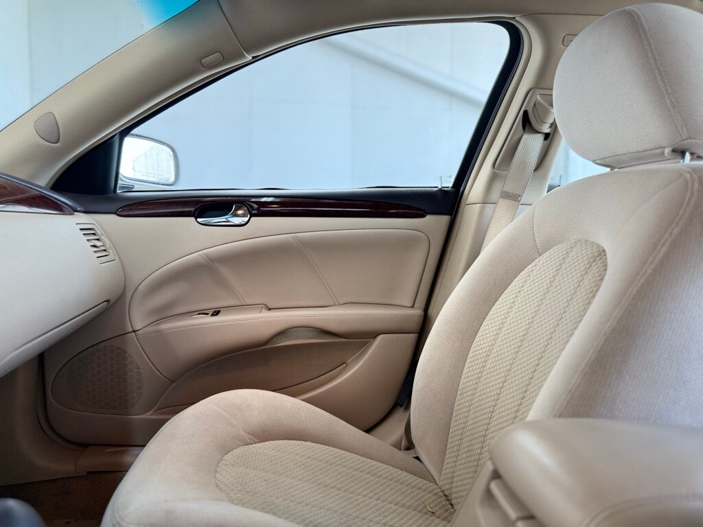 Vehicle image 37 of 55