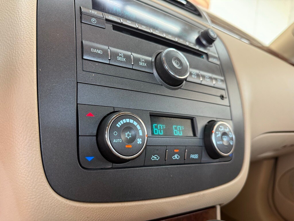 Vehicle image 32 of 55