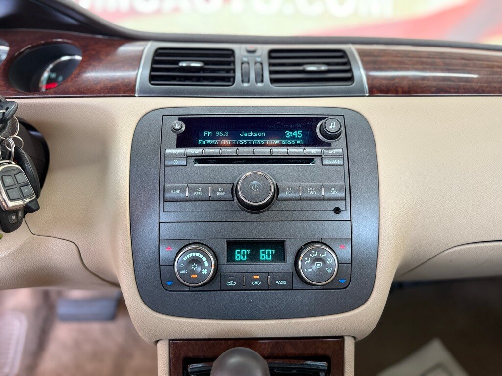 Vehicle image 33 of 55