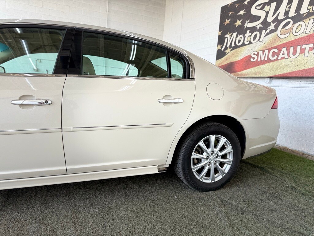 Vehicle image 10 of 55