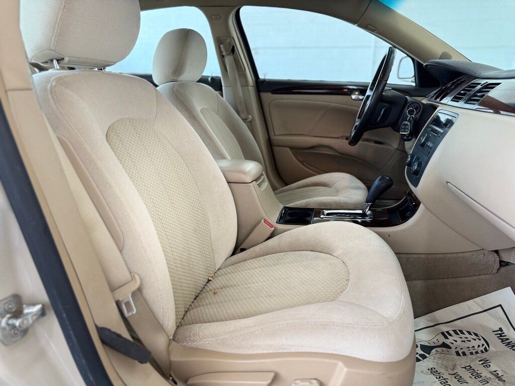 Vehicle image 15 of 55