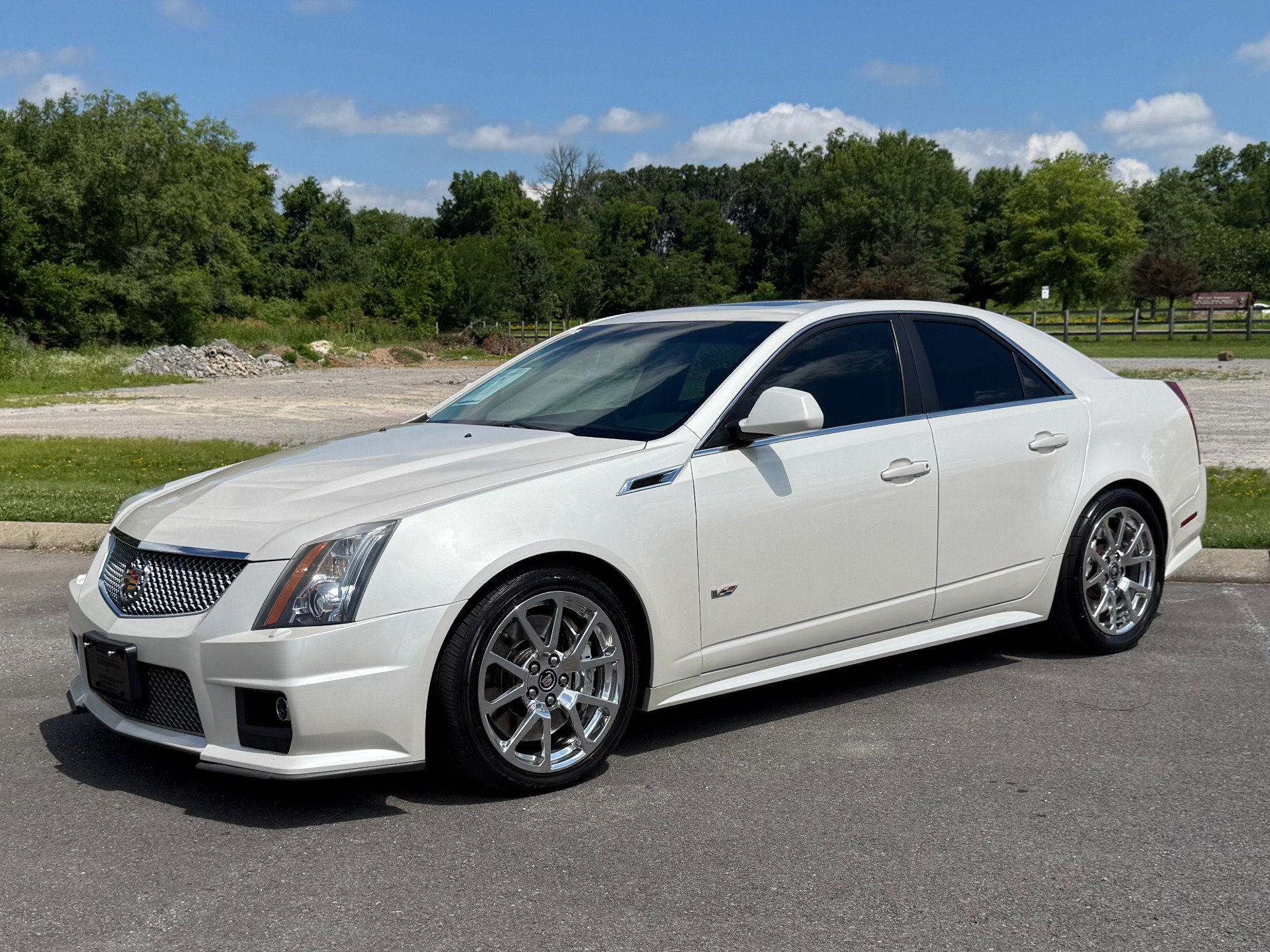 2011 Cadillac CTS-V Base Image 1 of 46