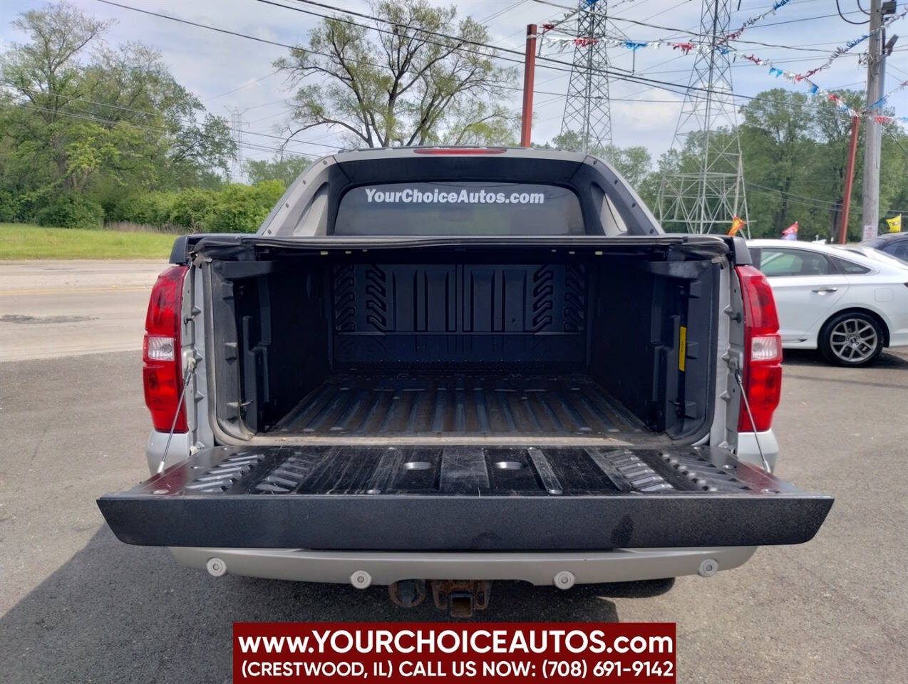 Vehicle image 10 of 34