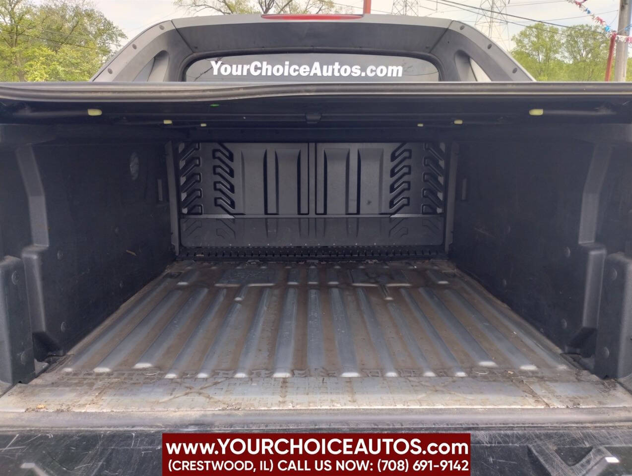 Vehicle image 9 of 34